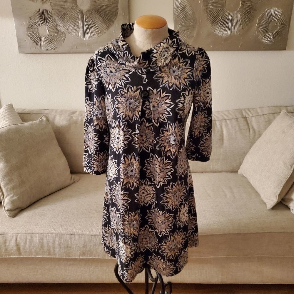 Papillon Floral Shift Dress sz L